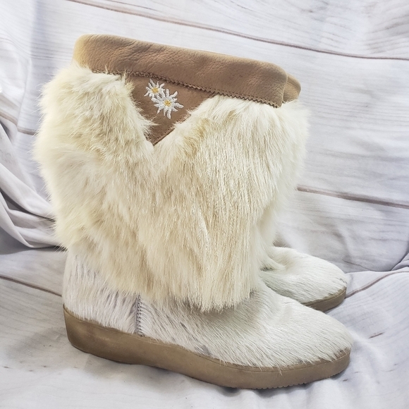 Vintage Garden Sport Italy Fur Leather Boots Size 37 White Tan Daisy Embroidered - Picture 2 of 11